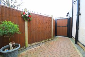 Photo 16- click for photo gallery